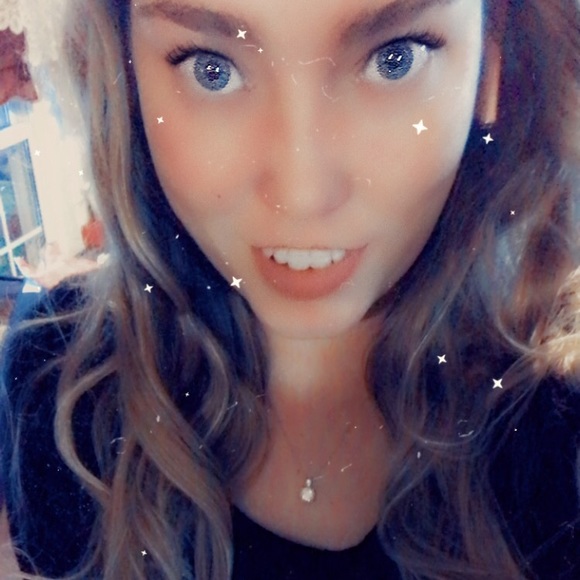 Meet your Posher, Jacy - Picture 1 of 1